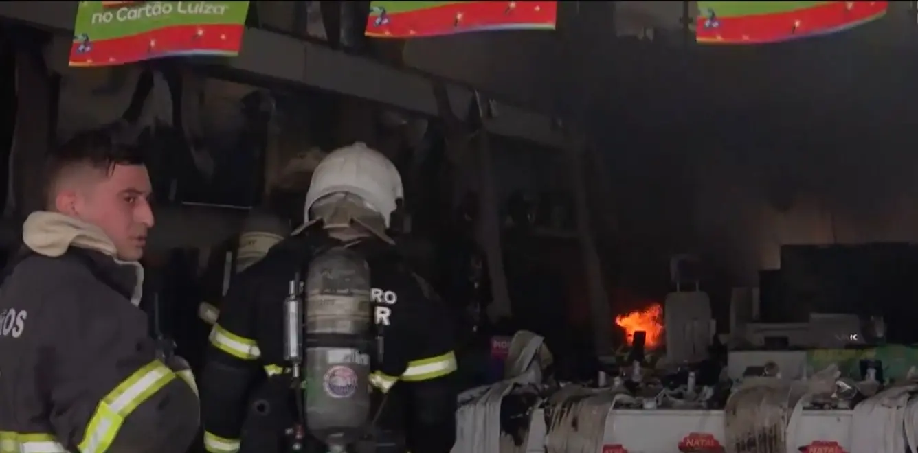 Fogo queimou eletrodomésticos de loja