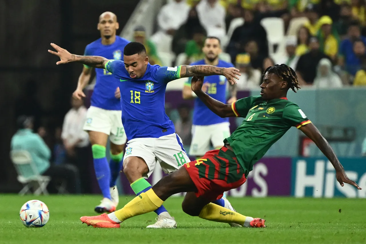 O Brasil não atuou mal contra Camarões, mas perdeu muitas chances e amargou a derrota