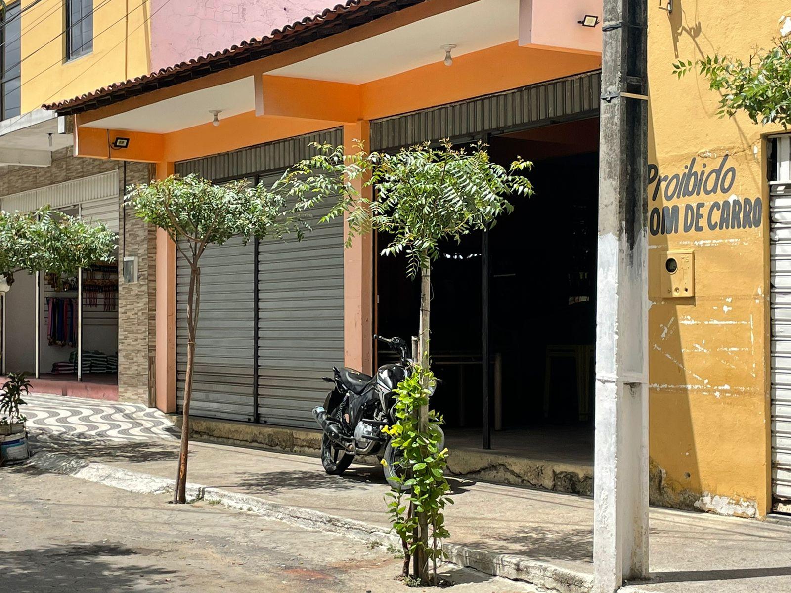 Fachada de bar em Groaíras