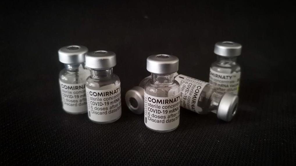 Frascos de vacinas contra a Covid-19