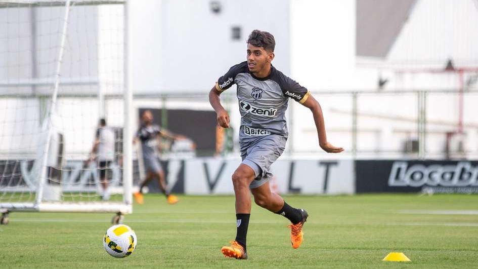 Ceará define nova meta para base e planeja ser referência nacional na  revelação de jogadores - Alexandre Mota - Diário do Nordeste