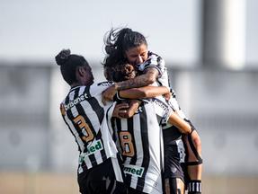 Atletas do Ceará comemoram vitória