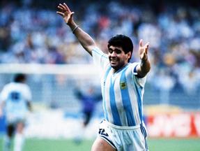 Diego Maradona comemora gol pela Argentina