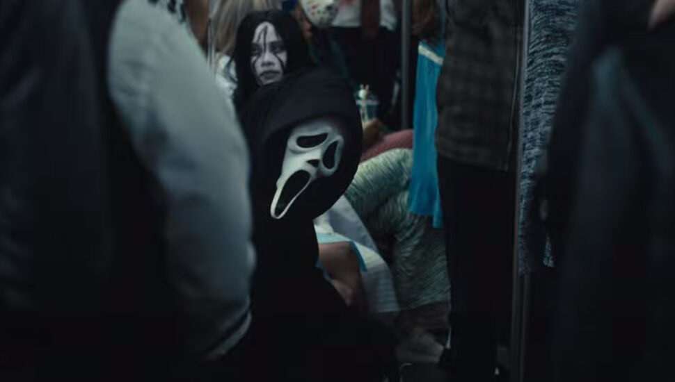 Ghostface persegue vítimas em Nova York em primeiro trailer de 'Pânico ...