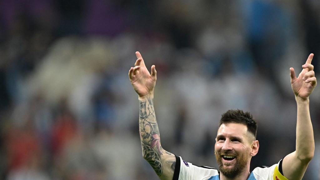 Messi alcança Maradona como argentino com mais jogos de Copa do Mundo