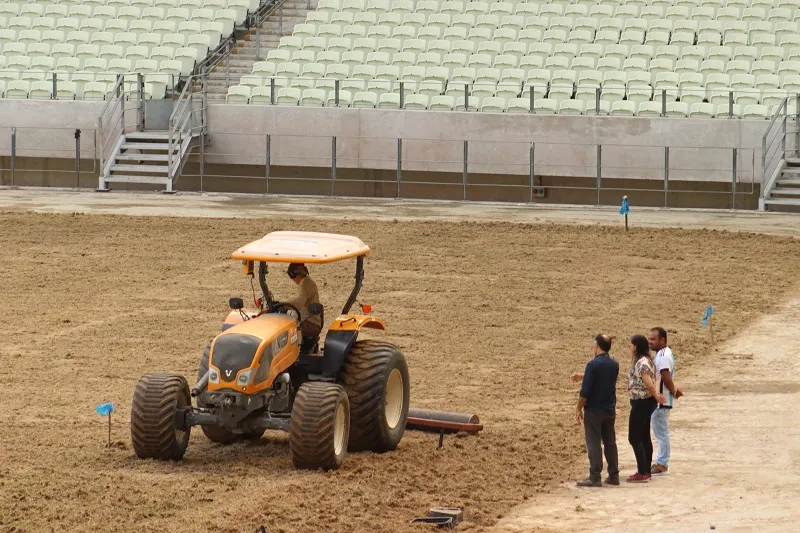 Plantio da grama da Arena Castelão foi concluído.