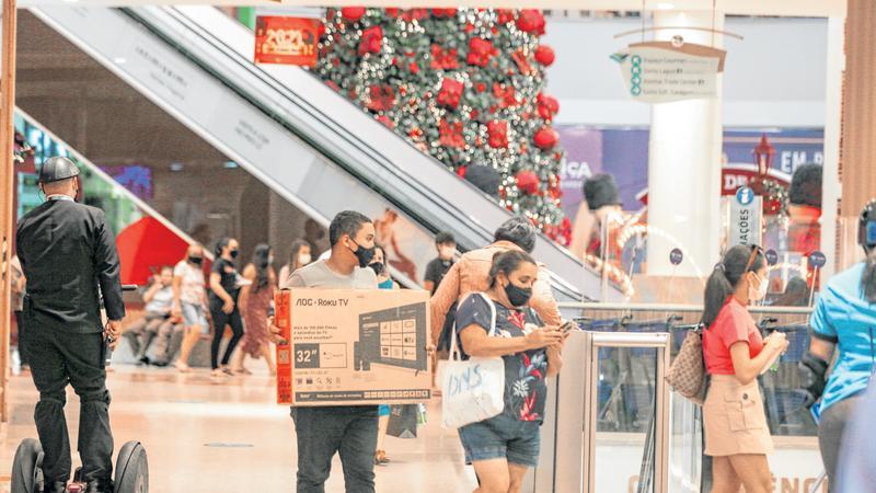 Lojas do Centro e de shoppings de Fortaleza estendem horário de  funcionamento na semana do Natal - Negócios - Diário do Nordeste
