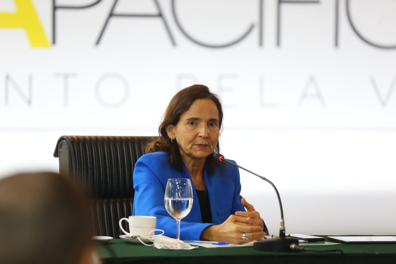 Governadora do Ceará Izolda Cela