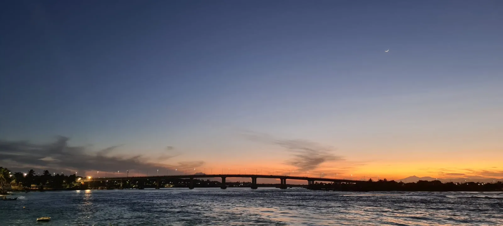 Pôr do sol na Praia da Barra do Ceará é uma indicação do instrutor de surf Edvan Silva