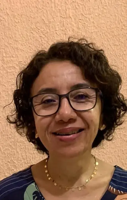 Clarice Gomes Costa é doutora em Educação, professora dos municípios de Maracanaú e membro da Coordenação Colegiada do Fórum EJA Ceará