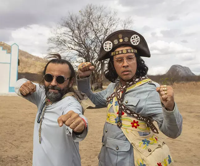 Halder Gomes e Edmilson Filho nos bastidores em Quixadá
