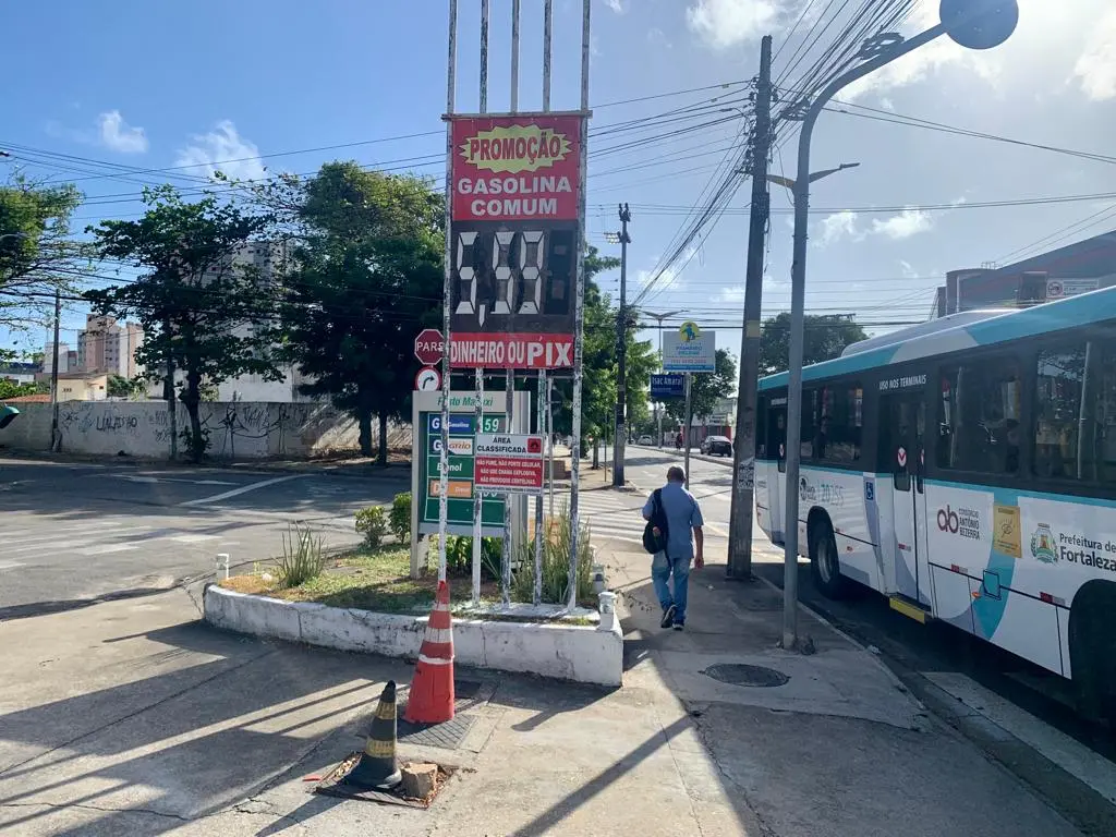 Posto de combustíveis