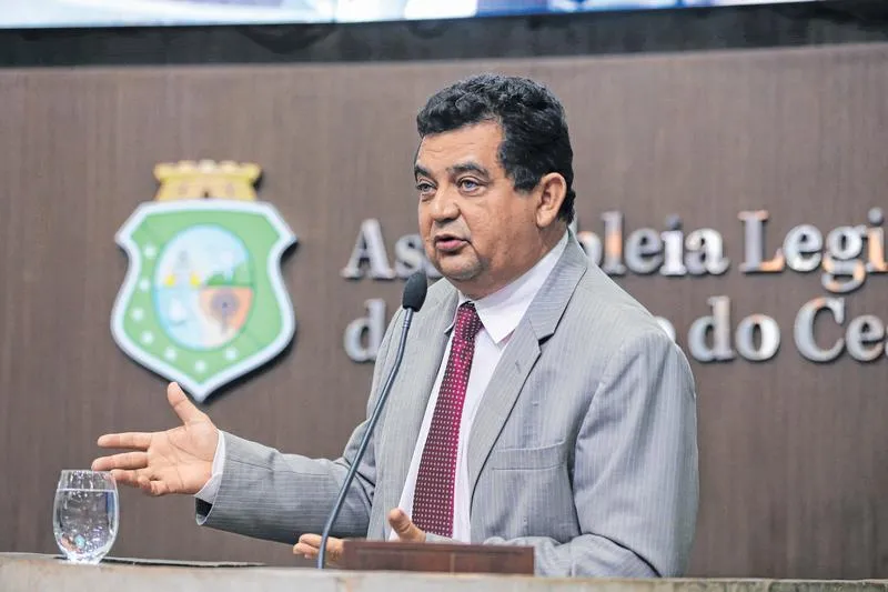O deputado estadual Carlos Felipe (PCdoB) não concorreu na eleição de outubro