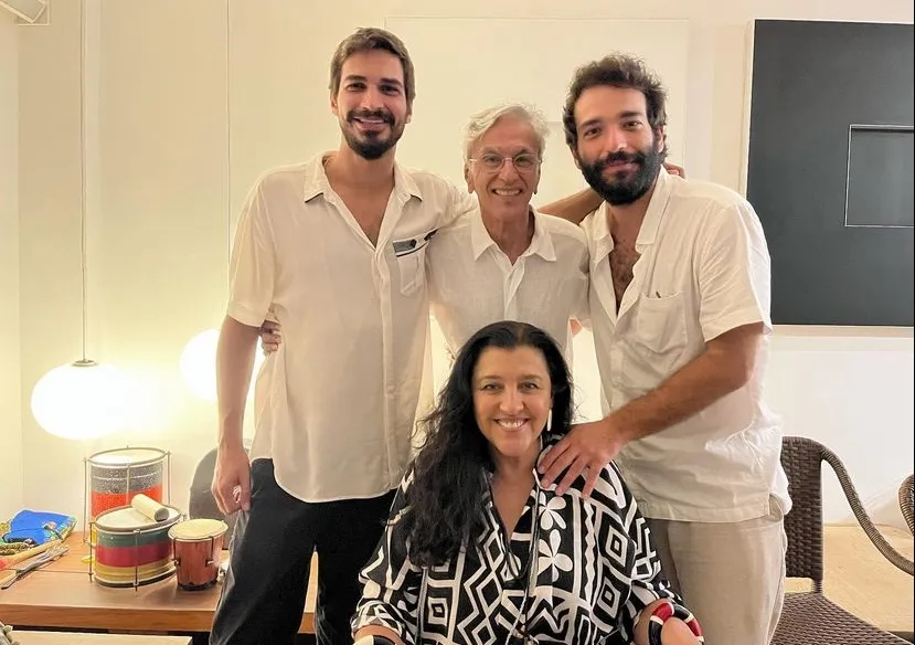 Humberto Carrão e Thales Junqueira levantam rumores de namoro após foto
