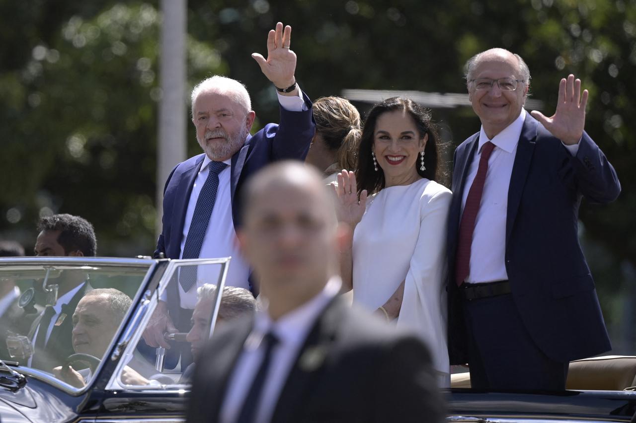 Janja e Geraldo Alckmin são recebidos pelo governador