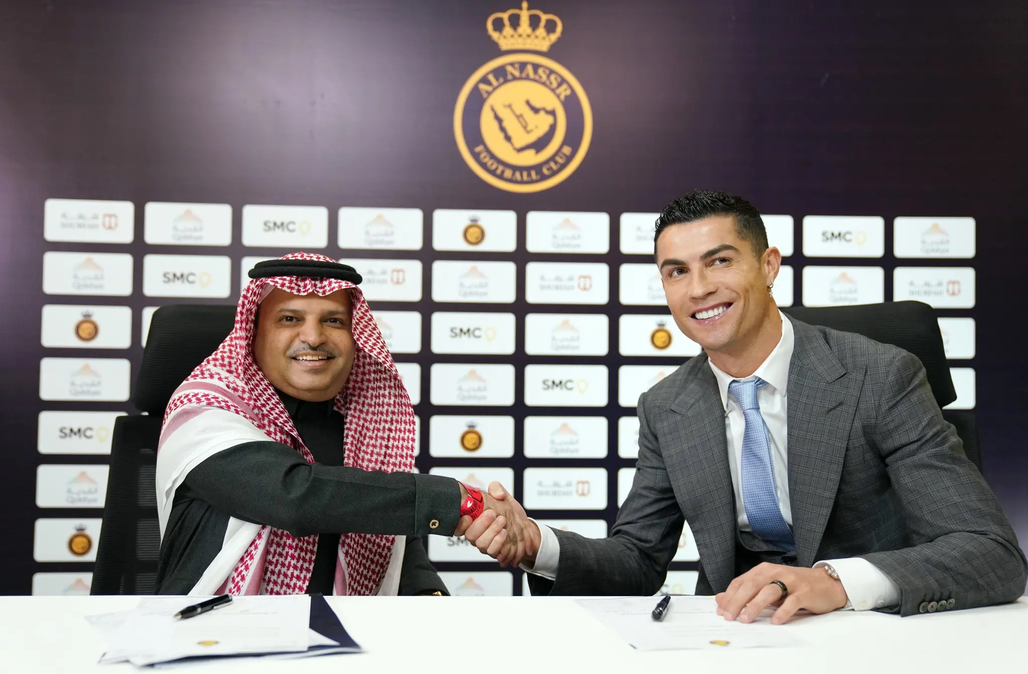 Imagem da notícia: Cristiano Ronaldo rebate críticas em apresentação no Al Nassr: ‘não é o fim da minha carreira’