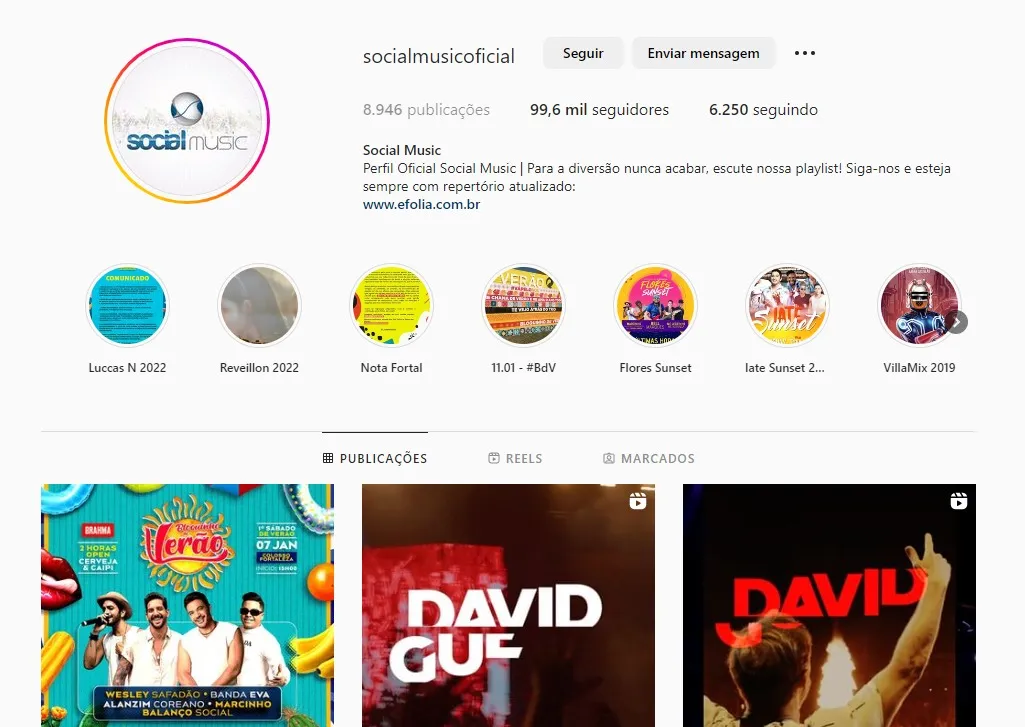 Nas redes sociais, 