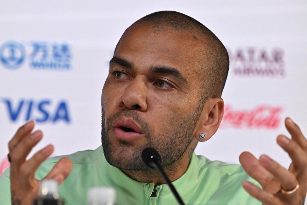 Daniel Alves contesta acusa&Atilde;&sect;&Atilde;&pound;o de ass&Atilde;&copy;dio sexual: 'Basta! Isso est&Atilde;&iexcl; me  fazendo mal' - Jogada - Di&Atilde;&iexcl;rio do Nordeste