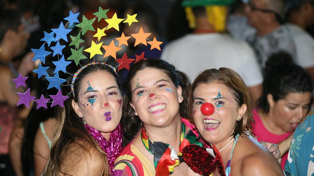 Não quer ir ao bloquinho de rua? Veja lista com festas fechadas de SP à  Olinda para curtir o Carnaval