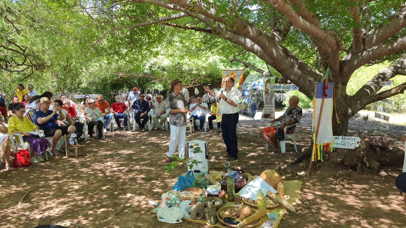 Encontro de Guardadores de Sementes e Experiências de Chuvas, no Terreiro dos Ancestrais, no Sítio de Aroeiras, zona rural de Orós, no Interior do Ceará