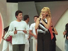 Tony Nunes ao lado de Rita de Cássia em gravação do programa 