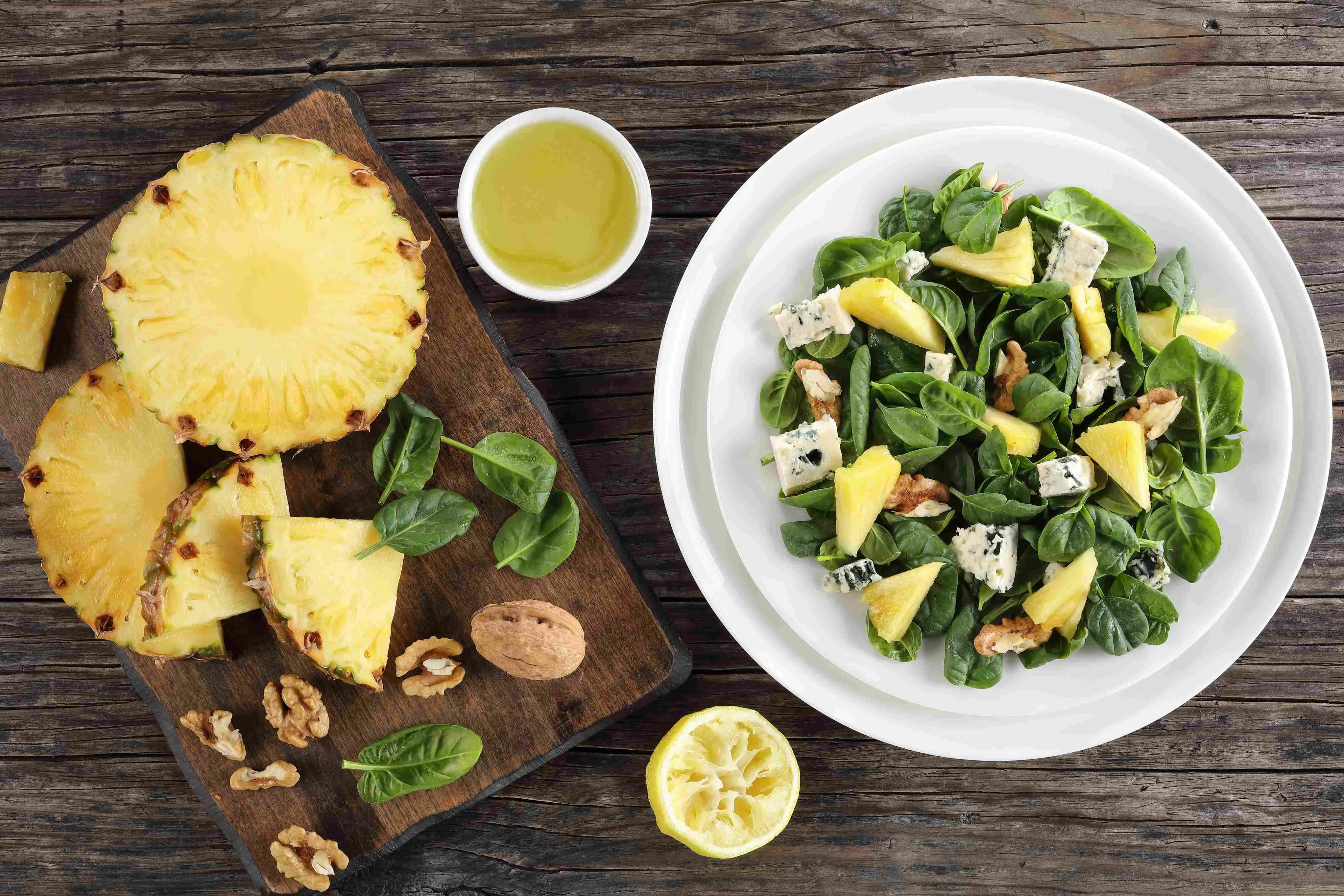A salada é um bom acompanhamento para o almoço