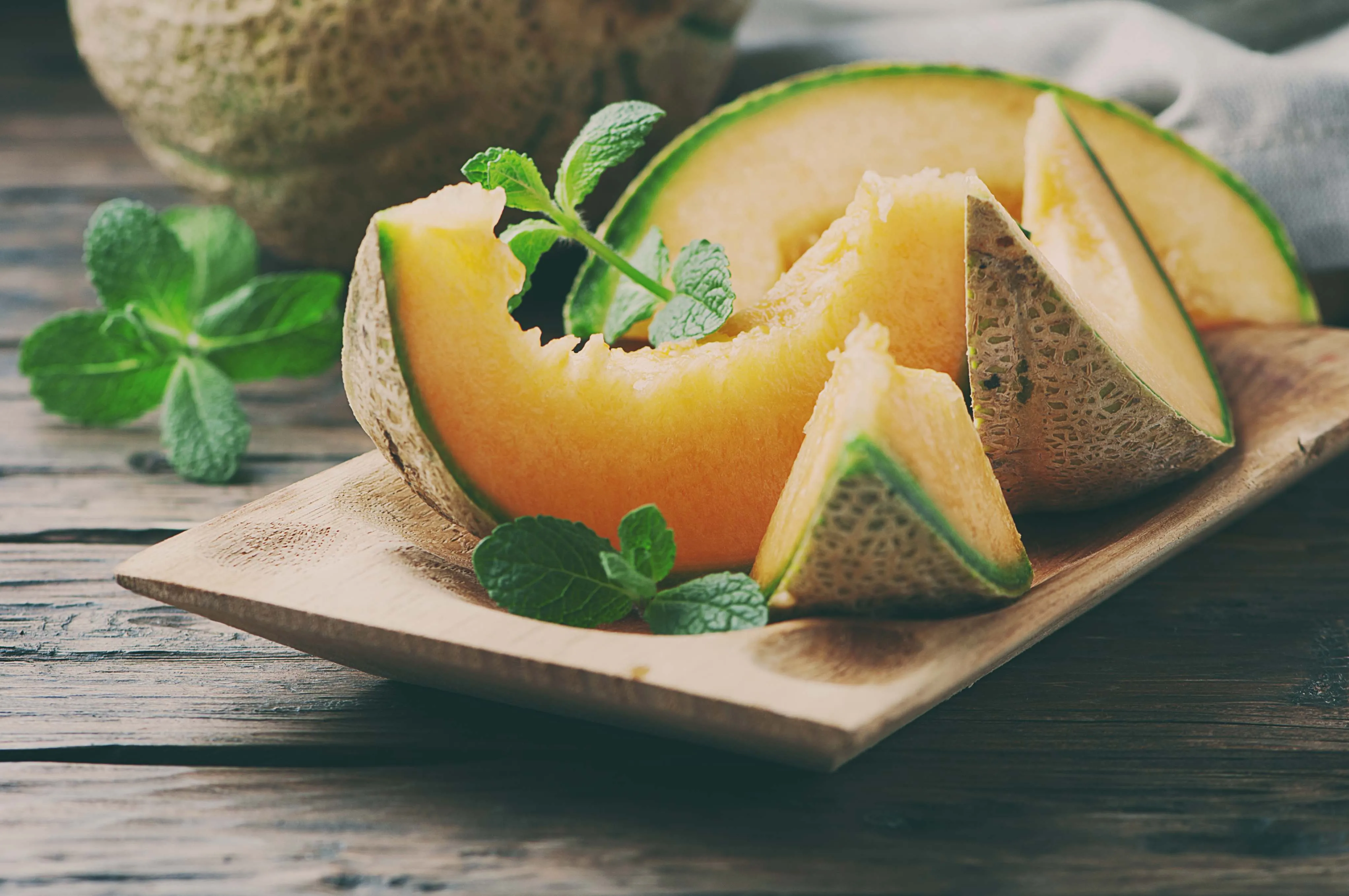 Fruta é produzida em larga escala no Brasil