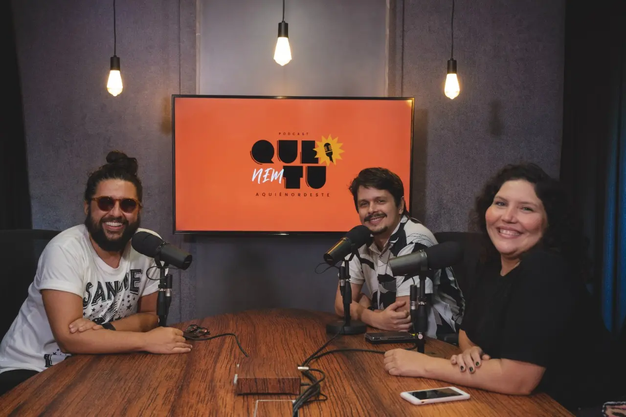 Moisés Loureiro, Alan Barros e Karine Zaranza, no Que Nem Tu