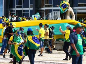Invasão aos Poderes em Brasília