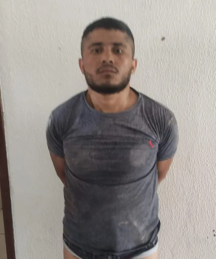 Izaias Maciel responde por pelo menos três homicídios e é suspeito de estar envolvido em mais 15 mortes. Em 2018, data da chacina, ele ficou conhecido como 'pistoleiro do Sertão Central'.