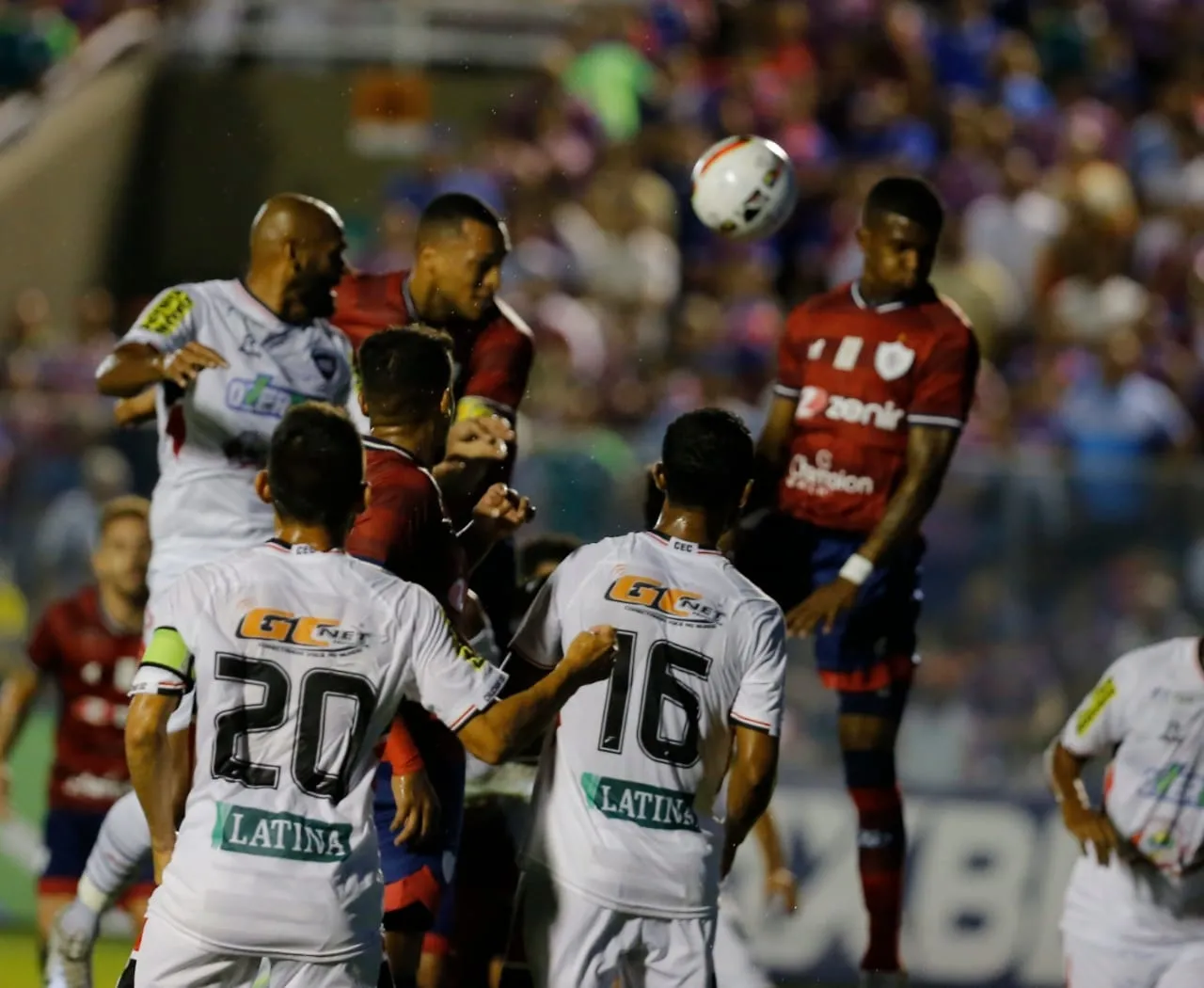 Fortaleza e Caucaia fizeram um jogo de poucas emoções no PV pelo Campeonato Cearense