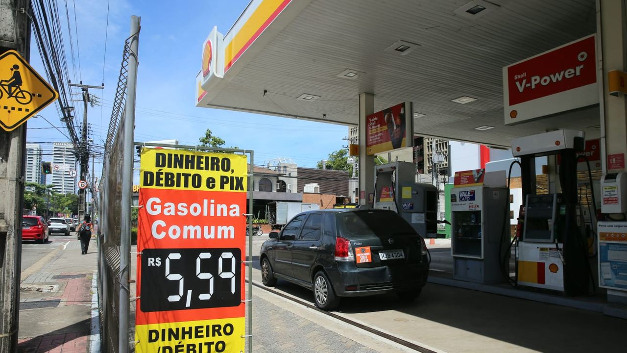 Gasolina a R$ 5,59 em Fortaleza