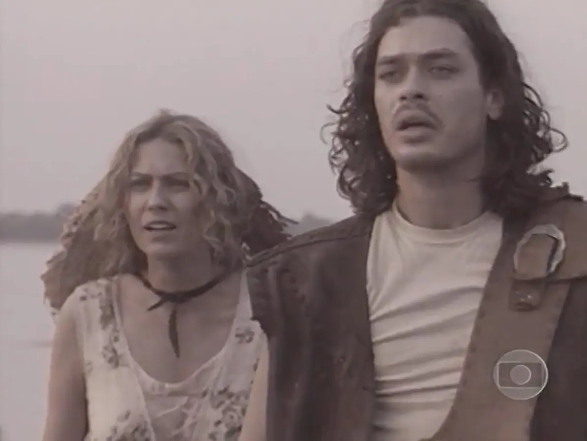 Bruno (Antonio Fagundes) é encontrado por seu filho, Marcos (Fábio Assunção)