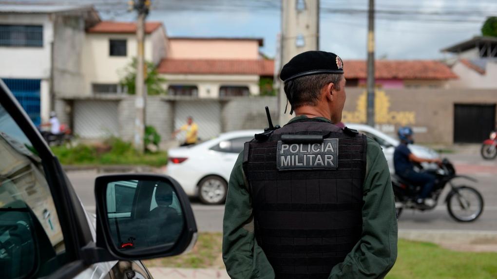 As equipes das polícias Civil (PC-CE) e Militar do Ceará (PMCE) foram acionadas para atenderem a ocorrência de lesão corporal e realizam diligências pela região