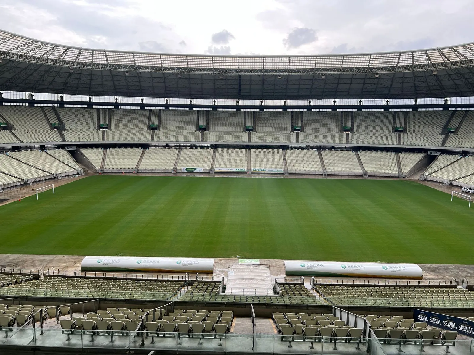 Arena Castelão passa por reformas.