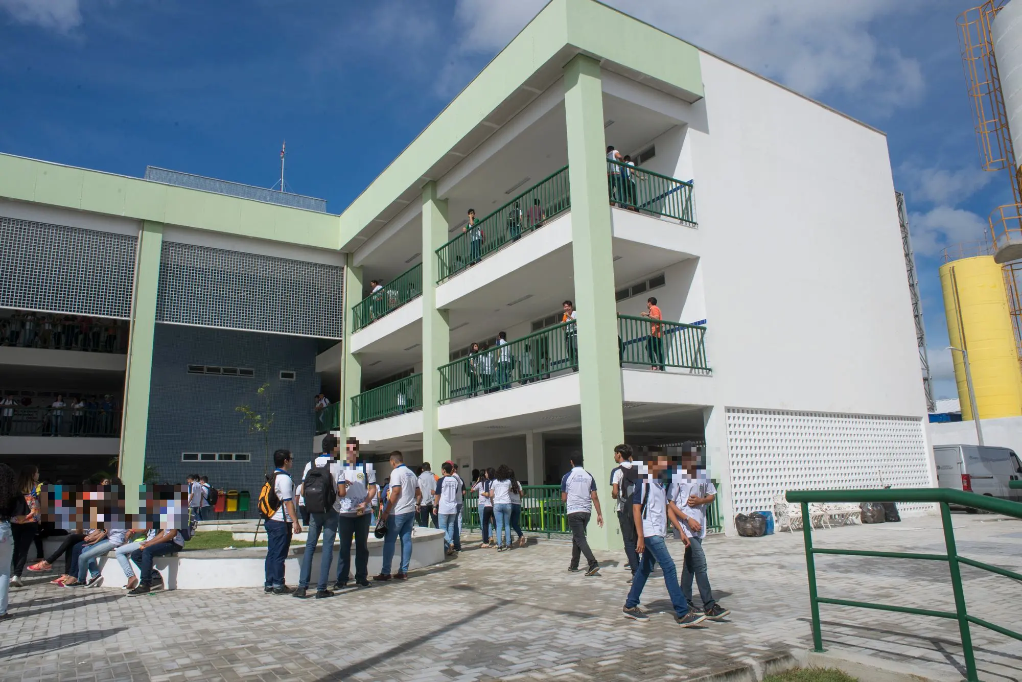 Pátio de escola no bairro conjunto ceará, em Fortaleza