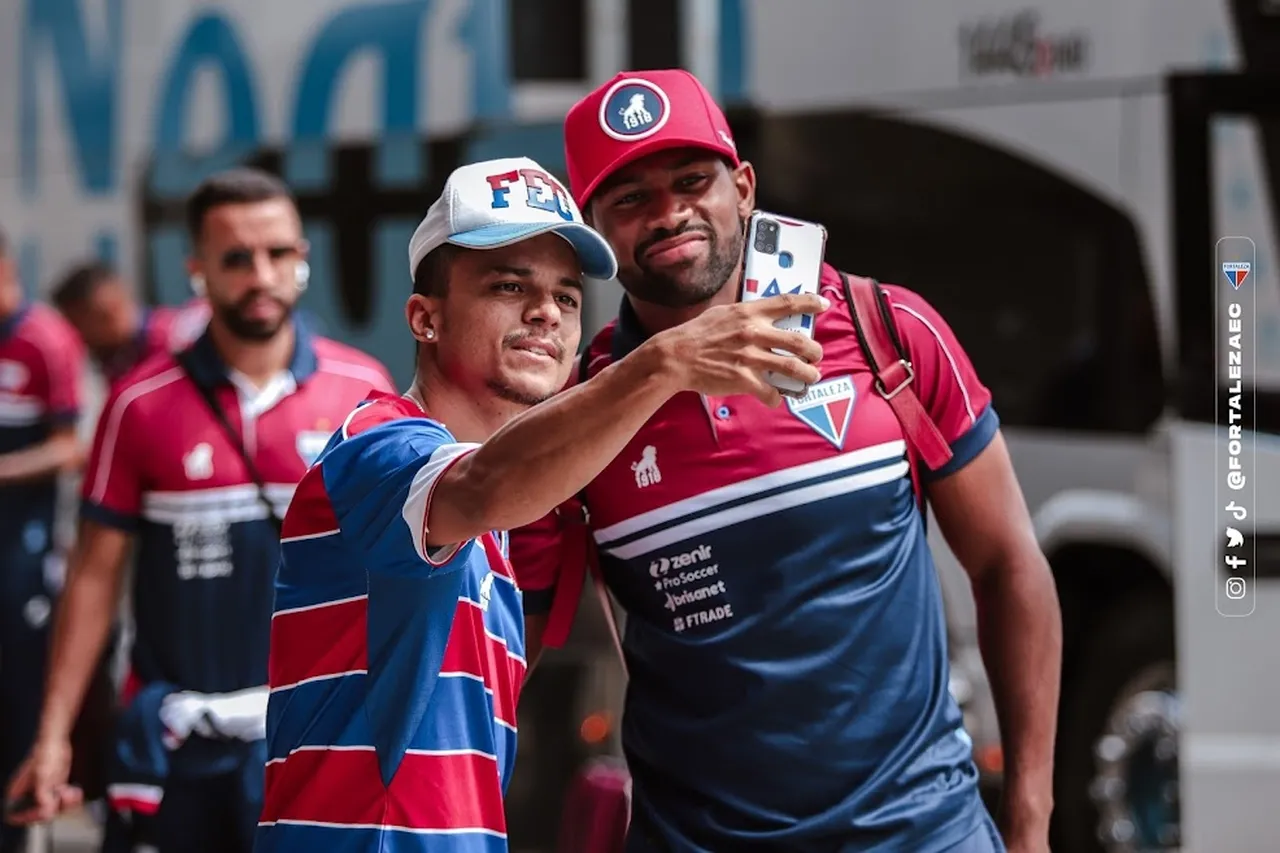 A torcida do Leão foi apoiar os jogadores antes do embarque para jogo da Liberta