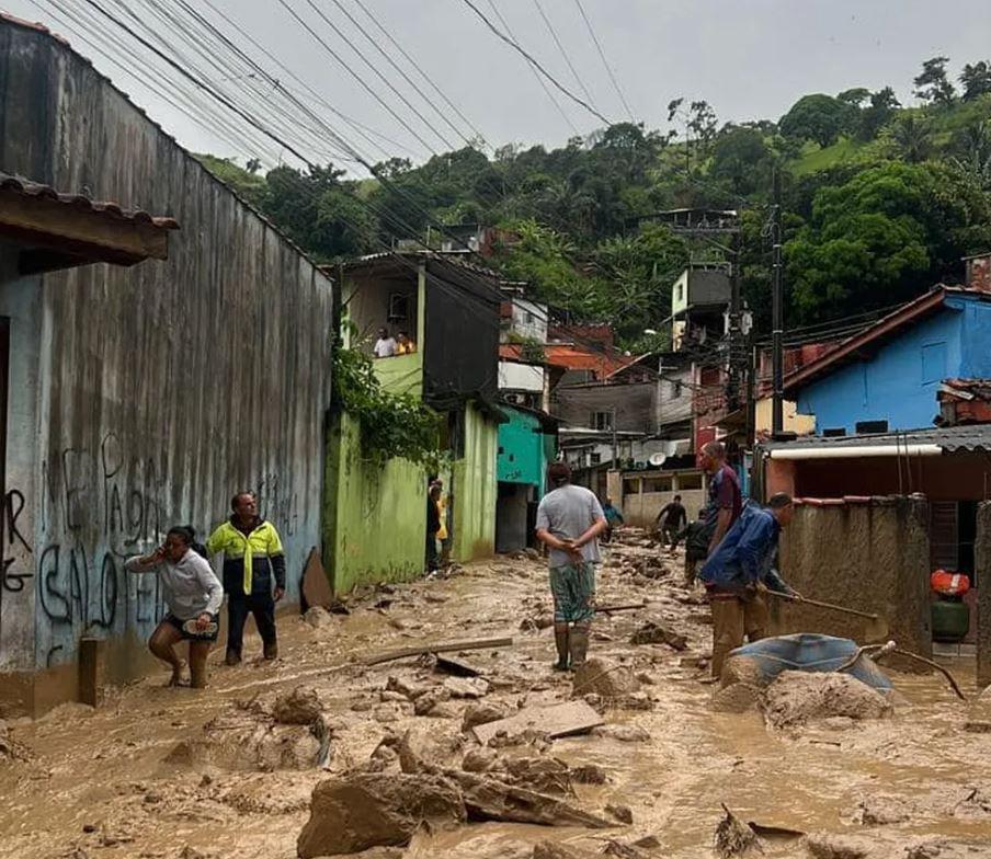 Imagens de São Sebastião, no litoral de SP