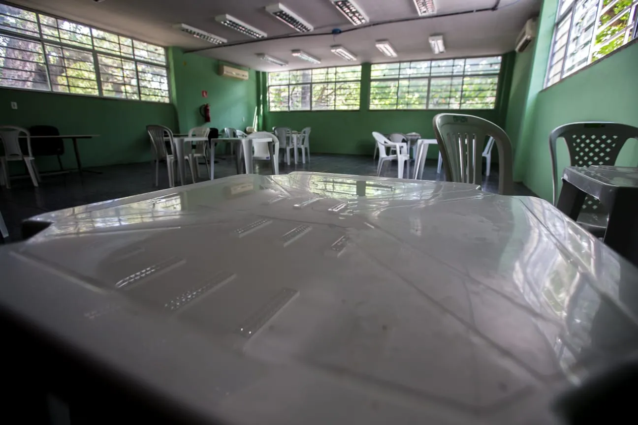 Ambiente de estudos está com uso comprometido pela falta de infraestrutura