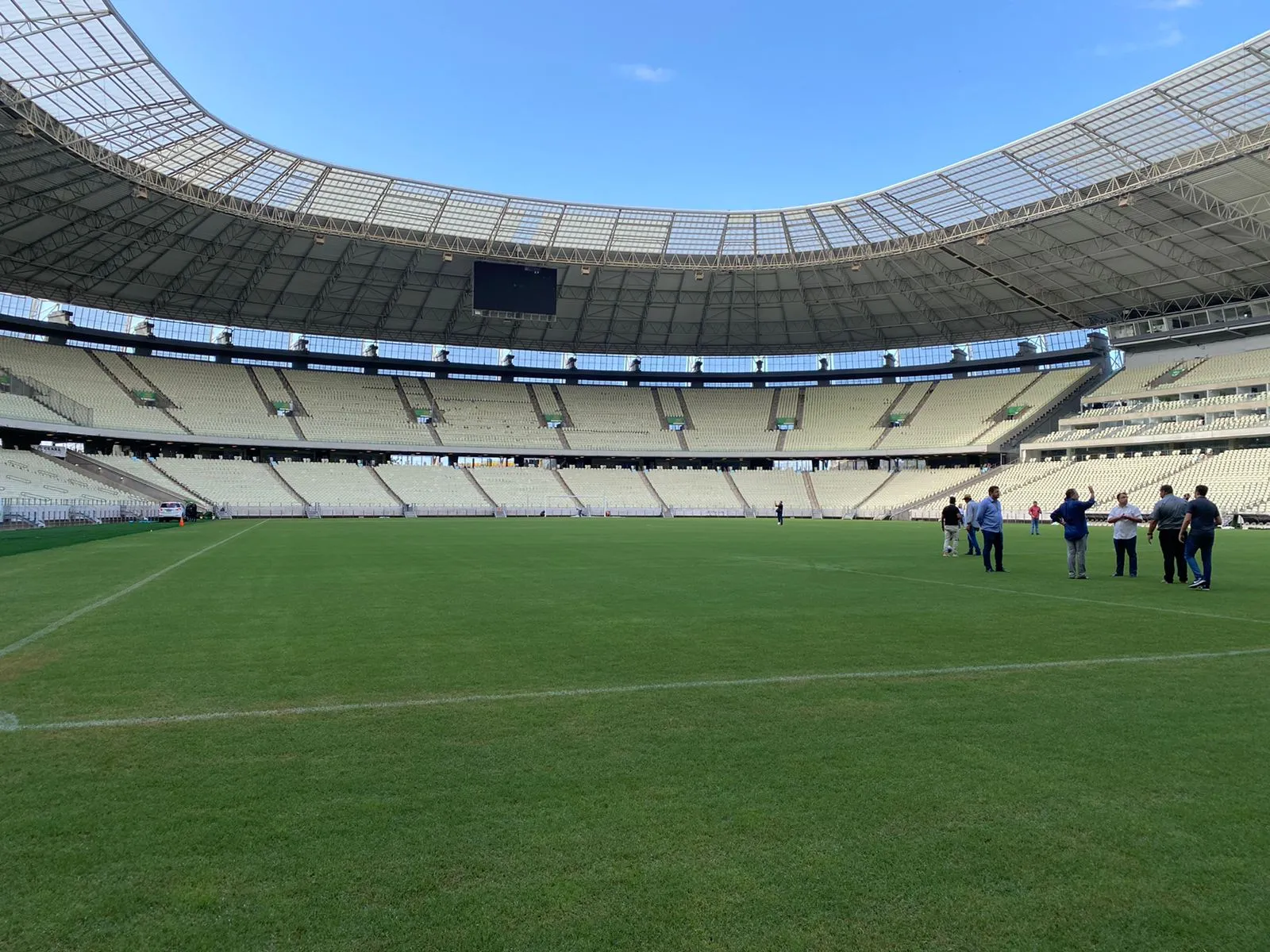 Gramado da Arena Castelão foi totalmente trocado.