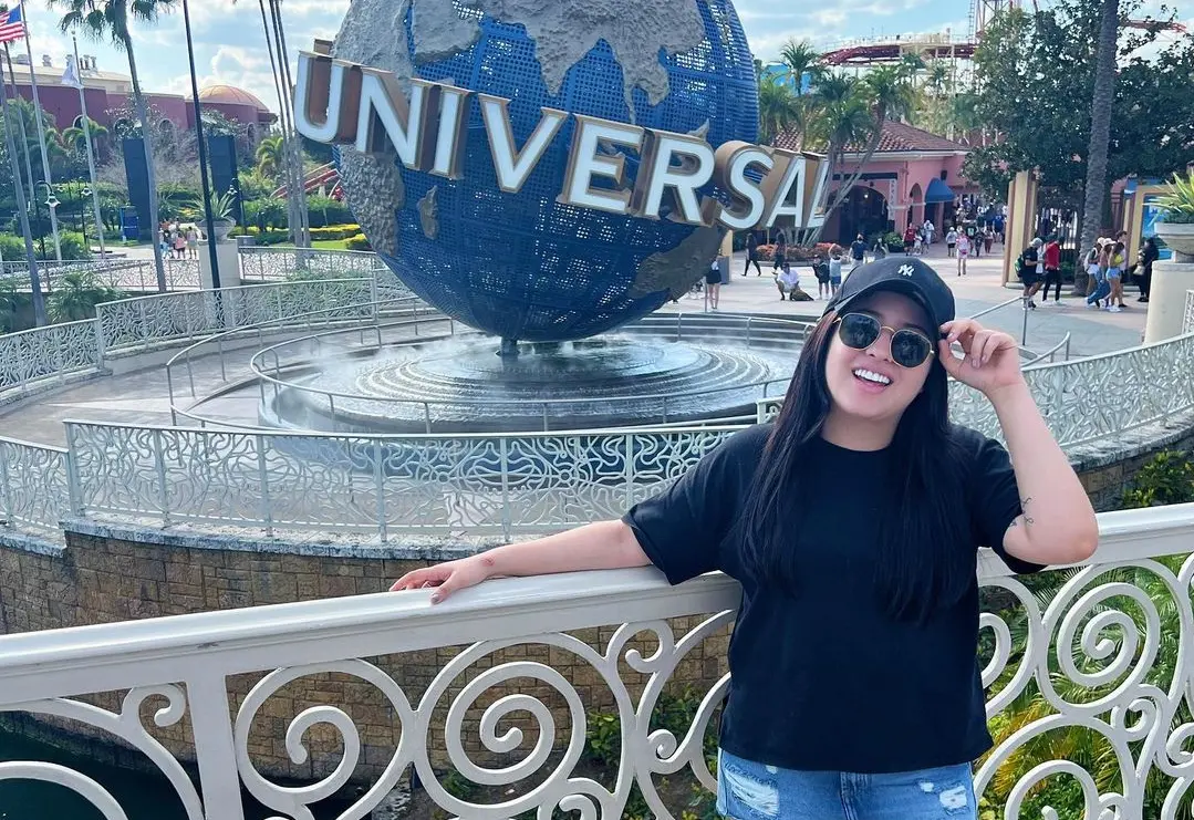 Cantore cearense curte dias de folga em Orlando