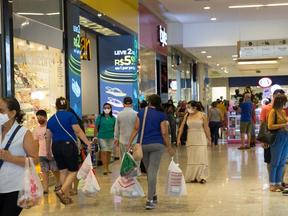 movimento em shopping em Fortaleza