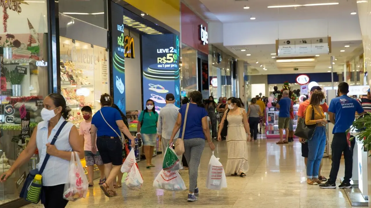 movimento em shopping em Fortaleza