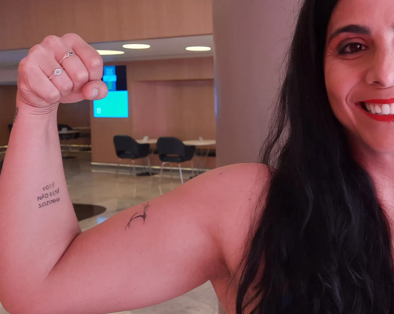 Ana tatuou 