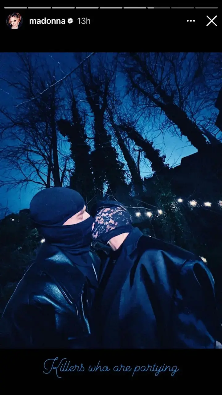 Madonna usou letra de uma de suas músicas como legenda de foto do novo romance