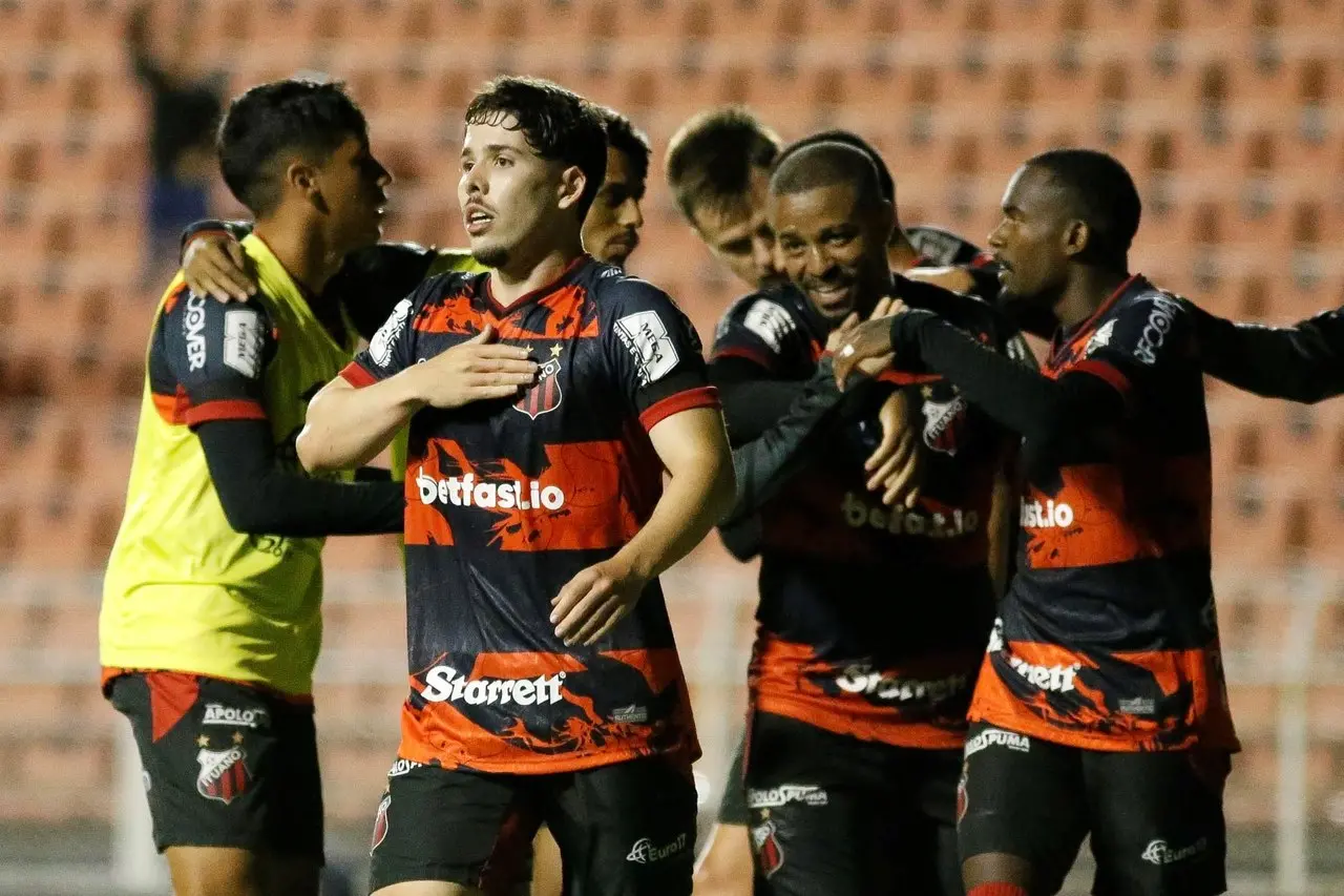 Atleta do Ituano em ação