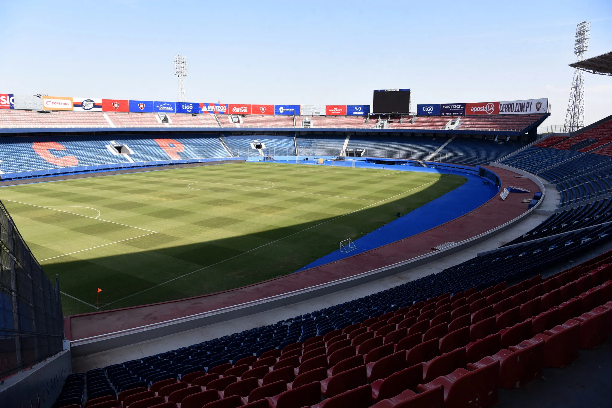 Estádio General Pablo Rojas, em Assunção (PAR)