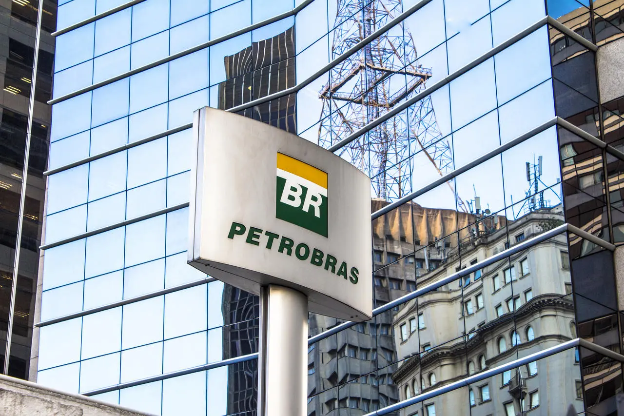 Concurso da Petrobras com salários a partir de R$ 5 mil encerra inscrições nesta sexta (17)