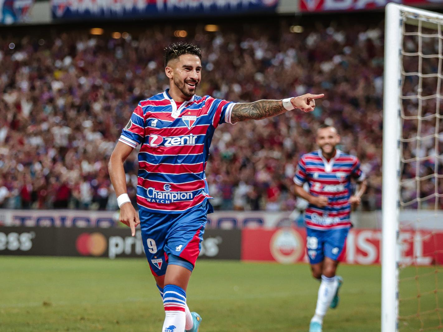 Fortaleza Esporte Clube - GOLAÇOOOOOOOOOOO! 3-0! ⚽ Lucas Crispim