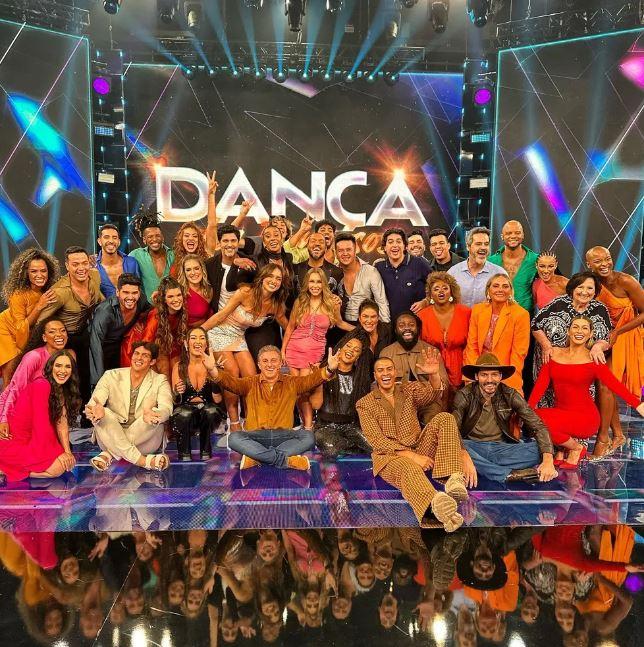 Que horas começa a Dança dos Famosos hoje, domingo (19)? - Zoeira ...